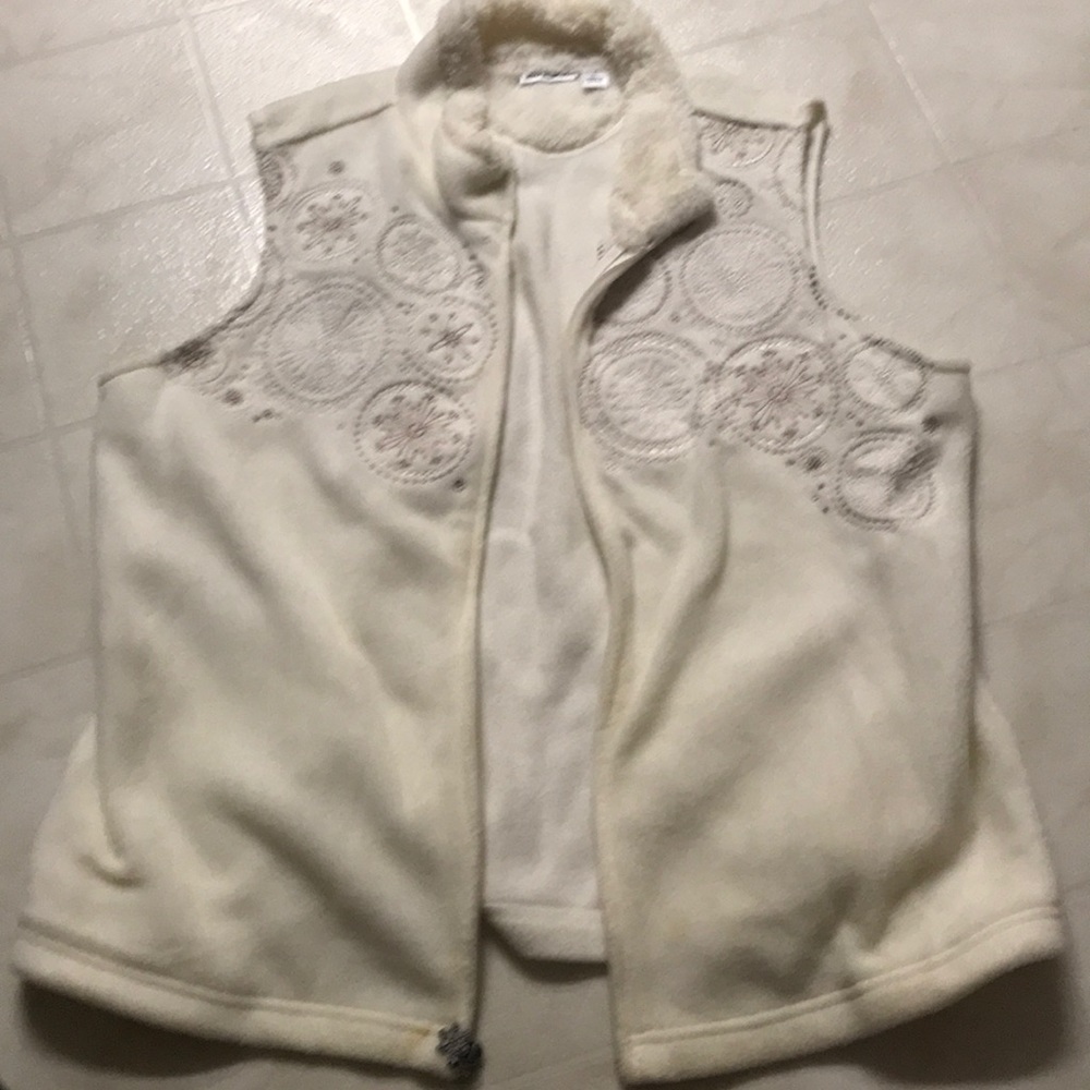 Wintry vest